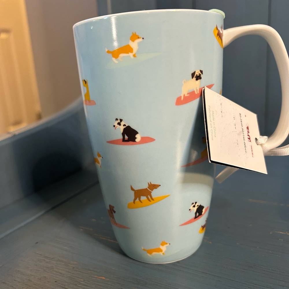 New Coco + Lola Dogs Surfing Patterned Blue Mug With Travel Lid